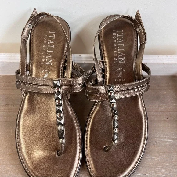 Italian Shoemaker Made In Italy Women’s Leather Studded Sandals Sz 9 - Picture 2 of 7